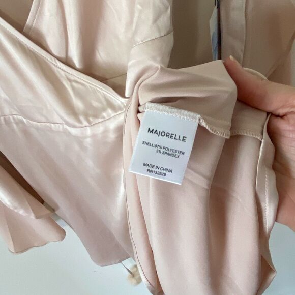 NWT Revolve Majorelle Satin Hex Mini Tie Wrap Blush Ritual Slit Bell Sleeve SM - Picture 7 of 11